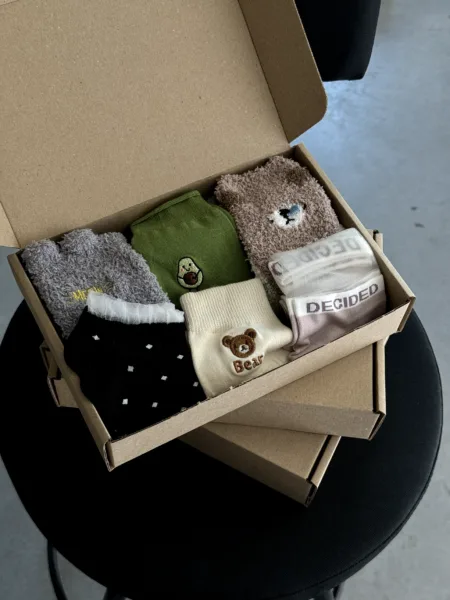 Boîte surprise : 6 paires de chaussettes aléatoires