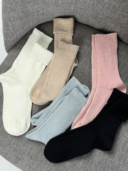 Ensemble de chaussettes chaudes aux tons pastel