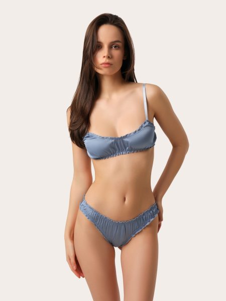 Ensemble de lingerie en soie avec volants — bleu clair