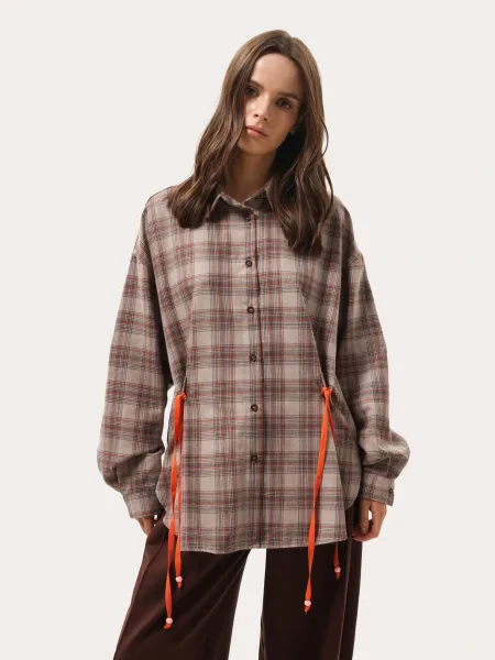 Chemise oversize à carreaux avec cordons décoratifs — beige et chocolat