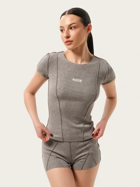 Ensemble gris côtelé : short et t-shirt