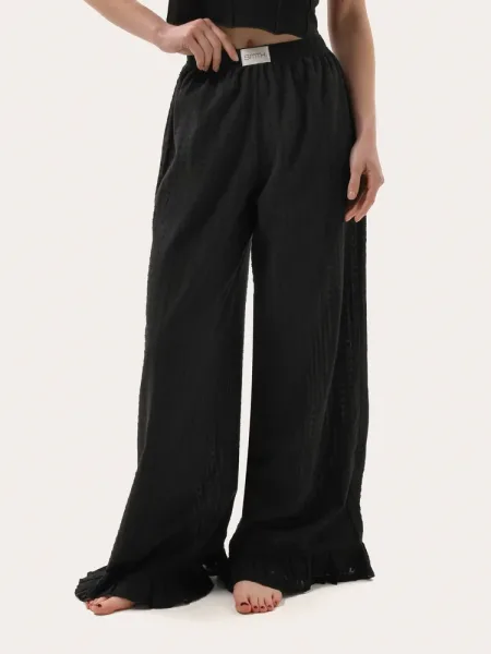 Pantalon noir à volants en batiste légère