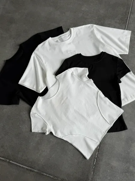 Lot de 4 t-shirts en coton