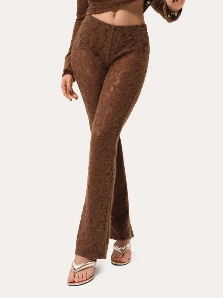 Legging évasé caramel en dentelle texturée duveteuse
