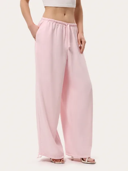 Pantalon d’été rose en viscose à cordons de serrage